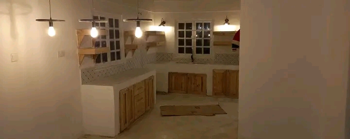 Kitchen cabinet image 2