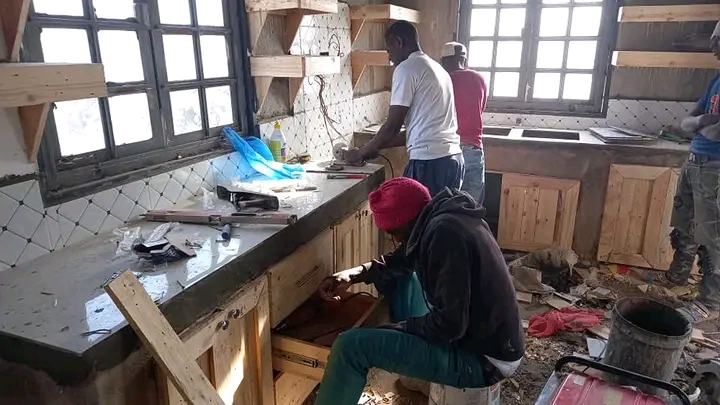 Kitchen cabinet image 3